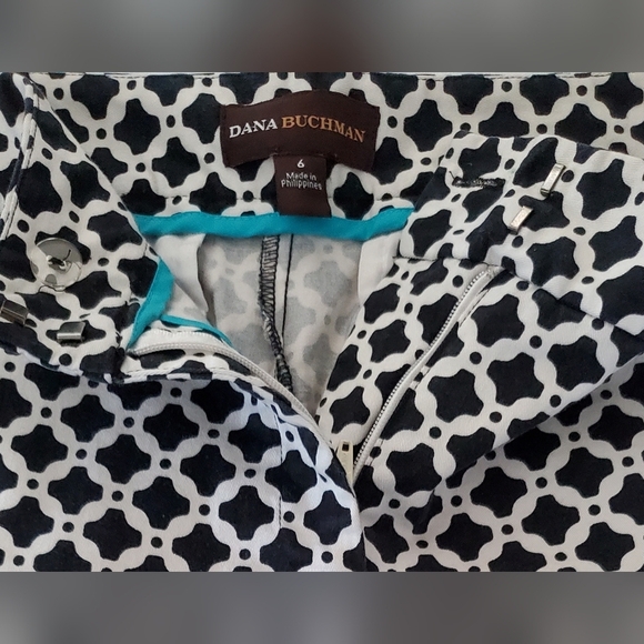 Dana Buchman Black and White Geometric Print Cropped Flat Front Pant Size 6 - Picture 5 of 9